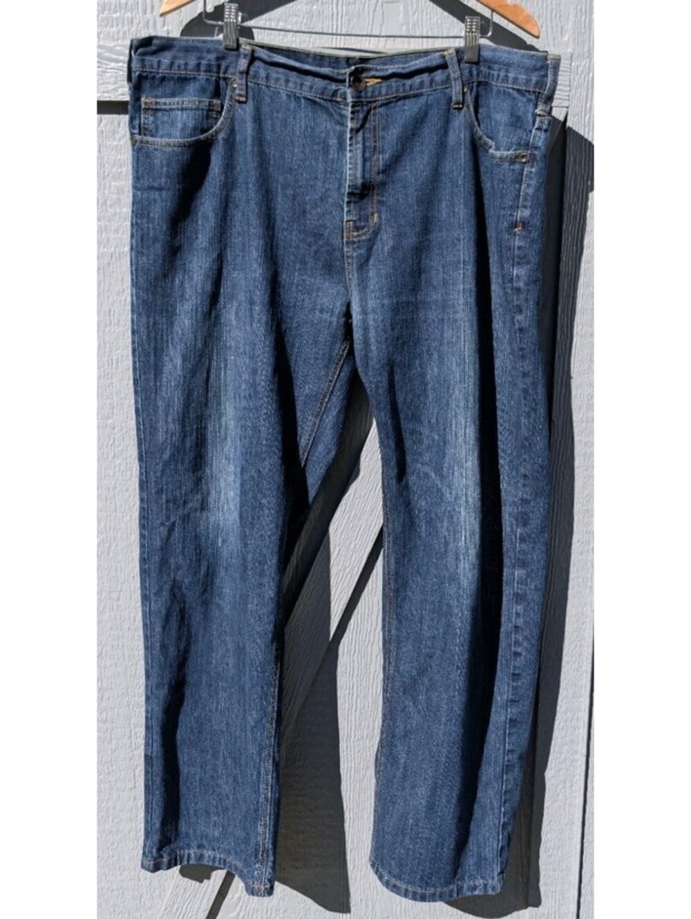 DKNY Men's Broadway Jean Size 40x32